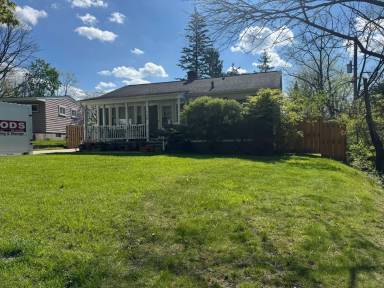 Main picture of 714 Pomona Rd