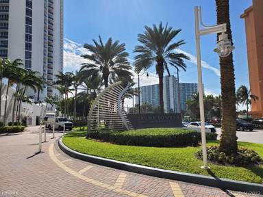 Main picture of Tdr Tower I Condo