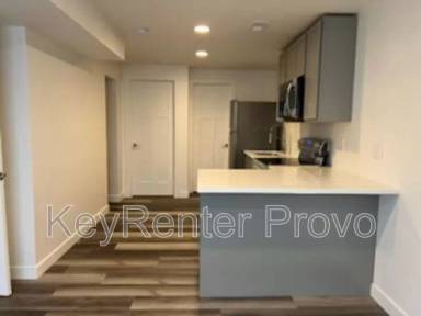 Main picture of 4724 E Lake Dr