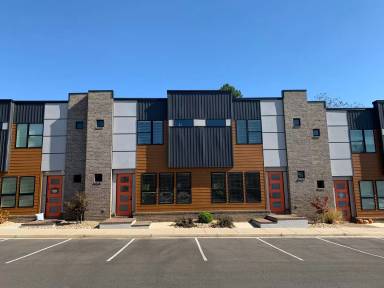 Main picture of 420 Breezewood Dr
