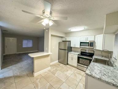 Main picture of 1025 NE 17th Ave