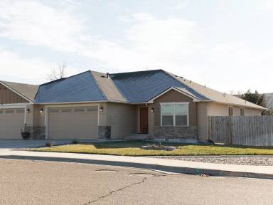 Main picture of 2196 Hunter Ln