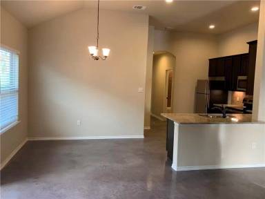 Main picture of 369 Joanne Loop