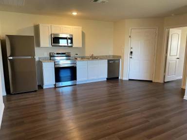 Main picture of 2203 Henry St