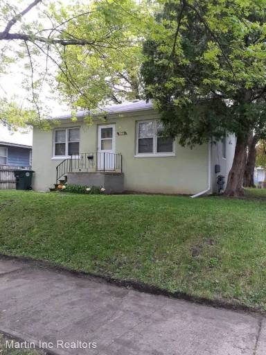 Main picture of 213 Peoria St