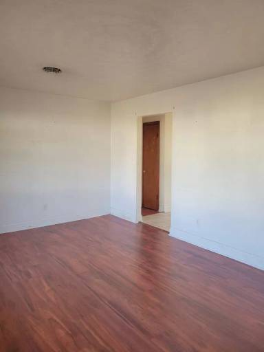 Main picture of 205 Kelly Dr