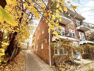 Main picture of 3726 W 159th St