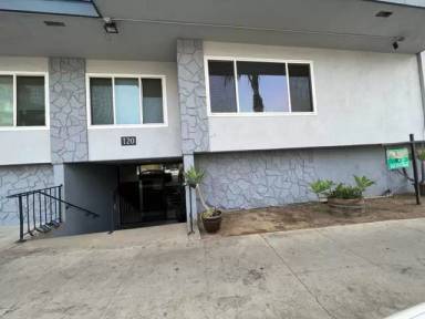Main picture of 120 Alamitos Ave
