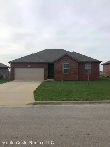 Main picture of 379 W Madrid St
