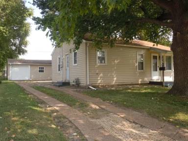 Main picture of 2820 Warren Ave