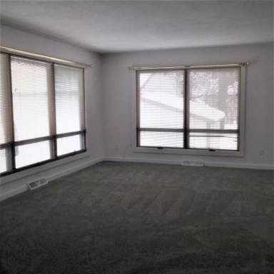 Main picture of 623 Oak St