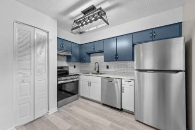 Main picture of Canterbury Place Apartments