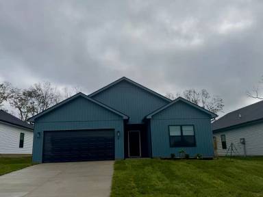Main picture of 858 W Main St