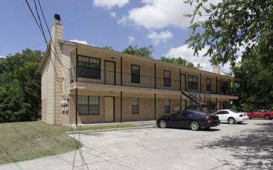 Main picture of 305 Veterans Ave