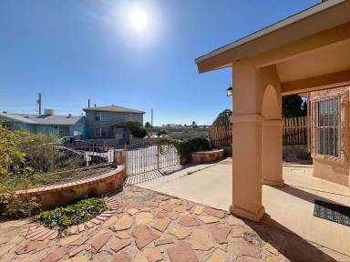 Main picture of 8511 Victor Ln