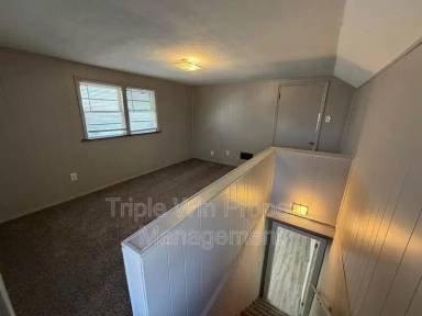 Main picture of 3915 Itaska St