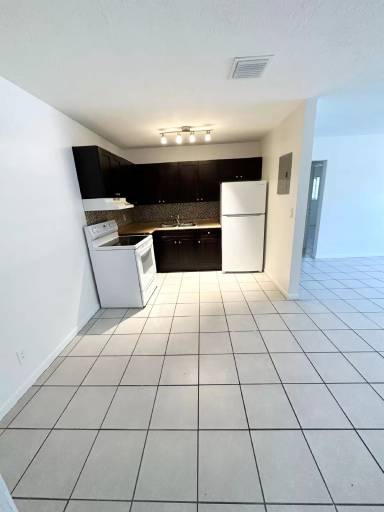 Main picture of 833 SW 30th St