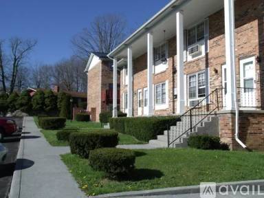 Main picture of 150 E Reynolds Ave