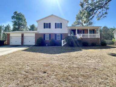 Main picture of 239 Yorkshire Dr
