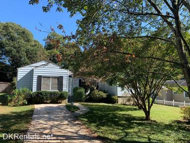 Main picture of 1112 Forrest Blvd