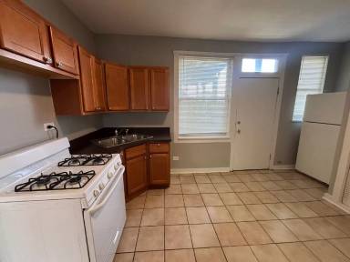 Main picture of 3357 W 63rd Pl