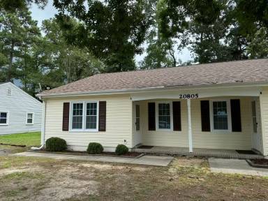 Main picture of 20805 Shaker Dr