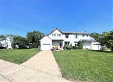 Main picture of 1 Flamingo Ct