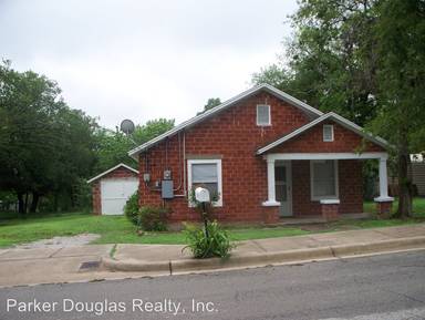 Main picture of 108 E 8th St
