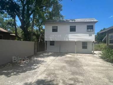 Main picture of 1725 Preston St S