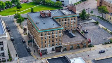 Main picture of 1408 Strongs Ave