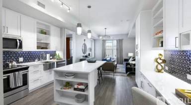 Main picture of 10901 Domain Dr