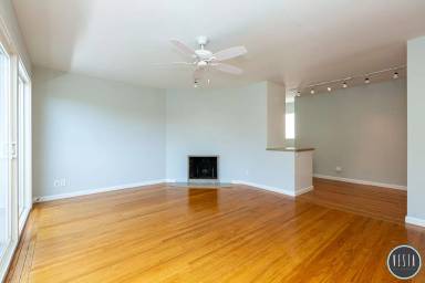 Main picture of 32 Flint St