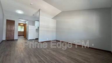 Main picture of 4621 Prescott Ave