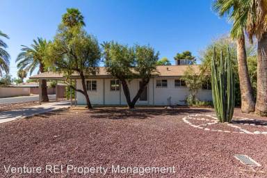 Main picture of 611 E Encanto Dr