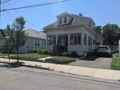 Main picture of 19 Charnwood Rd