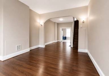 Main picture of 614 N Streeper St