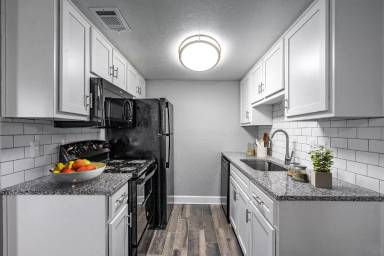 Main picture of Del Sol on Royal Lane