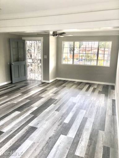Main picture of 1103 W 56th St