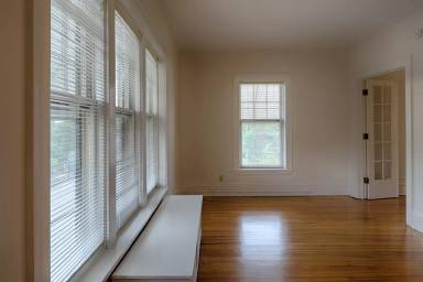 Main picture of 2524 Hennepin Ave