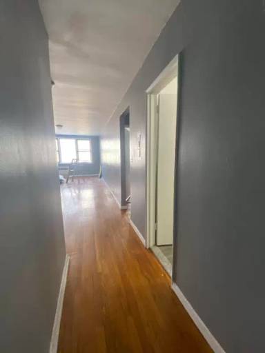 Main picture of 210 W 262nd St