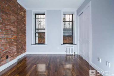 Main picture of 214 E 25th St