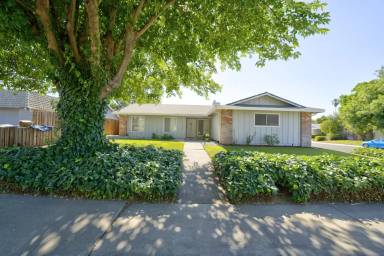 Main picture of 1734 Bella Casa Dr