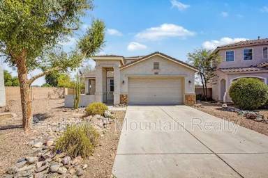Main picture of 44967 W Sage Brush Dr