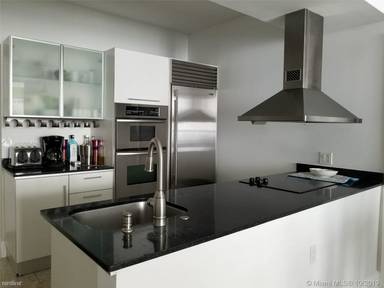 Main picture of The Emerald At Brickell Condo