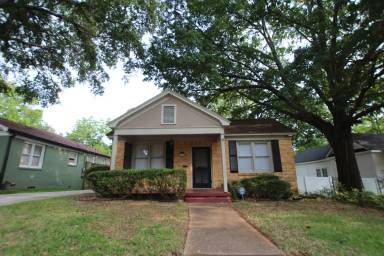 Main picture of 518 W Rusk St