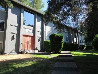 Main picture of Sammamish Bluffs Condominiums