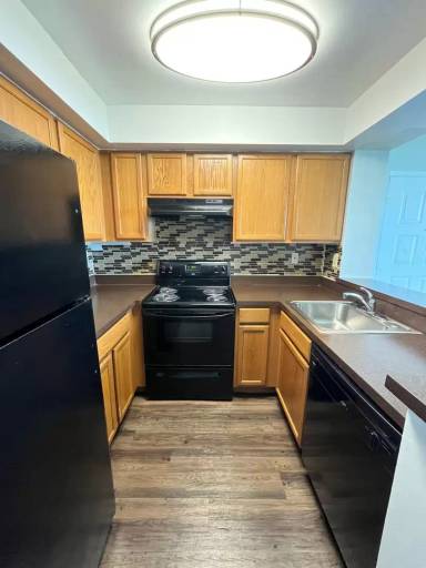 Main picture of 714 Executive Center Dr