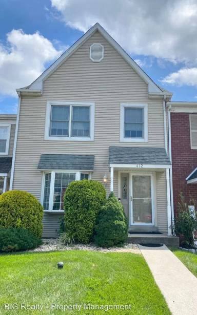 Main picture of 412 Snowflake Cir