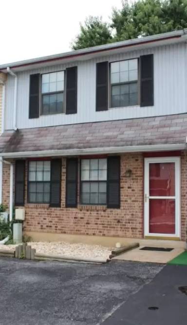 Main picture of 4 Bavarian Ln