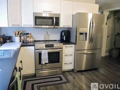 Main picture of 172 Perry Ave
